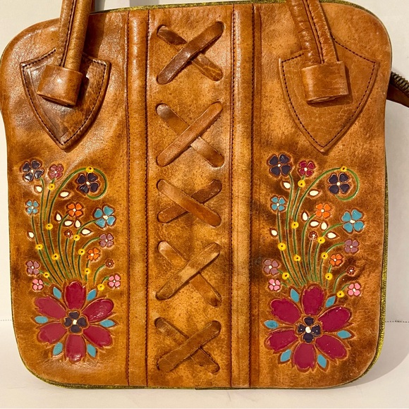 Vintage Mexican Leather Tooled Boho Purse Brightly Painted Flowers Lacing 70’s - Picture 5 of 16